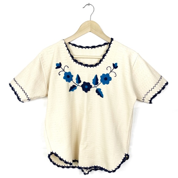 Vintage Tops - Vintage Handmade Floral Blouse